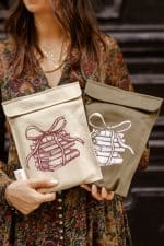 Le Cadeau Littéraire/ Bej Kitap Kılıfı - Görsel 2